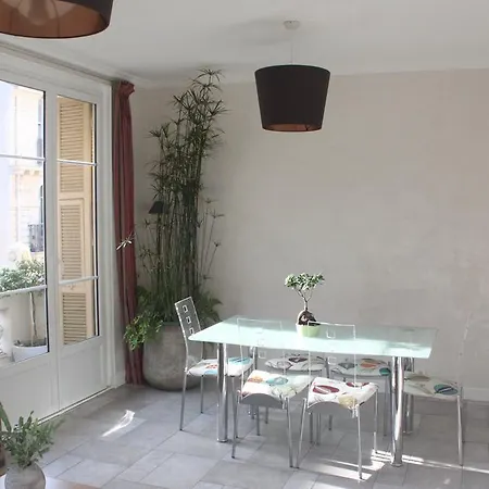 Privee Dans Duplex 120m2 *